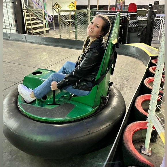 Meet your Posher, Leslie - Picture 5 of 13